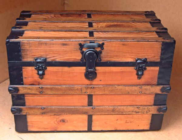 treasure-chest10.jpg (68372 bytes)